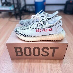 Yeezy 350 Zebra (Rep)